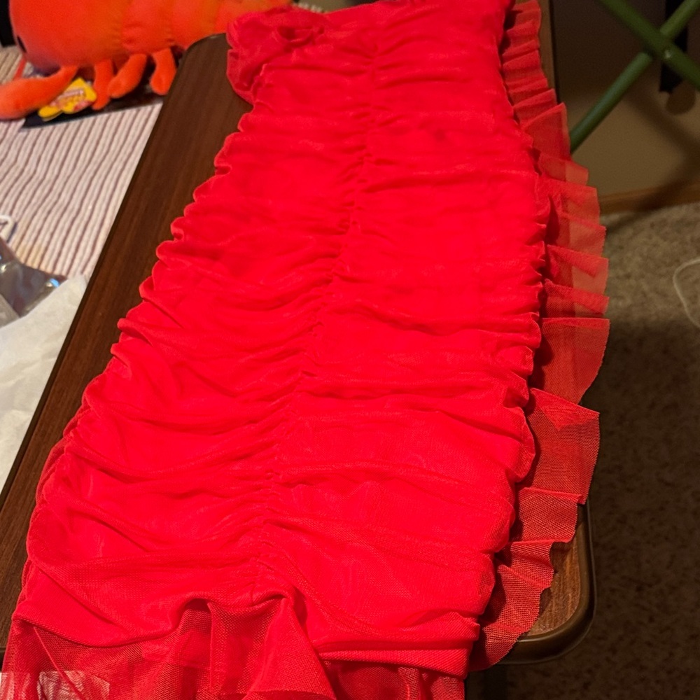 Elegant Red Ruched Dress - Picture 7 of 7